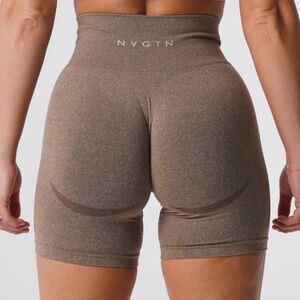 ✨ NVGTN Contour Seamless Shorts – Size Small (brown) ✨